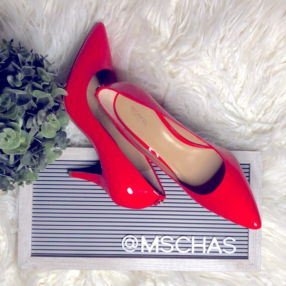 SOLD - Finally!!!!! 😜: 🎊Host Pick🎊 MICHAEL by Michael Kors Heels 🔅